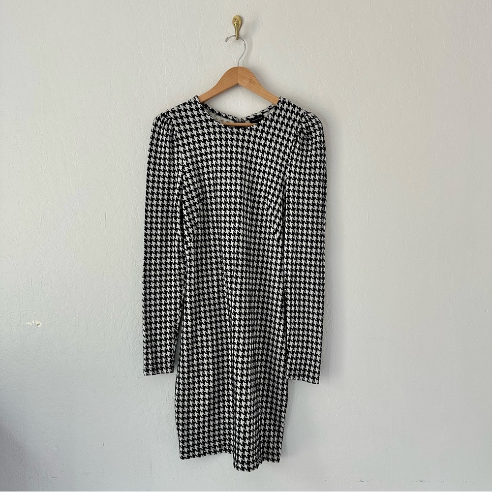 Who What Wear Black and White Sheath Dress